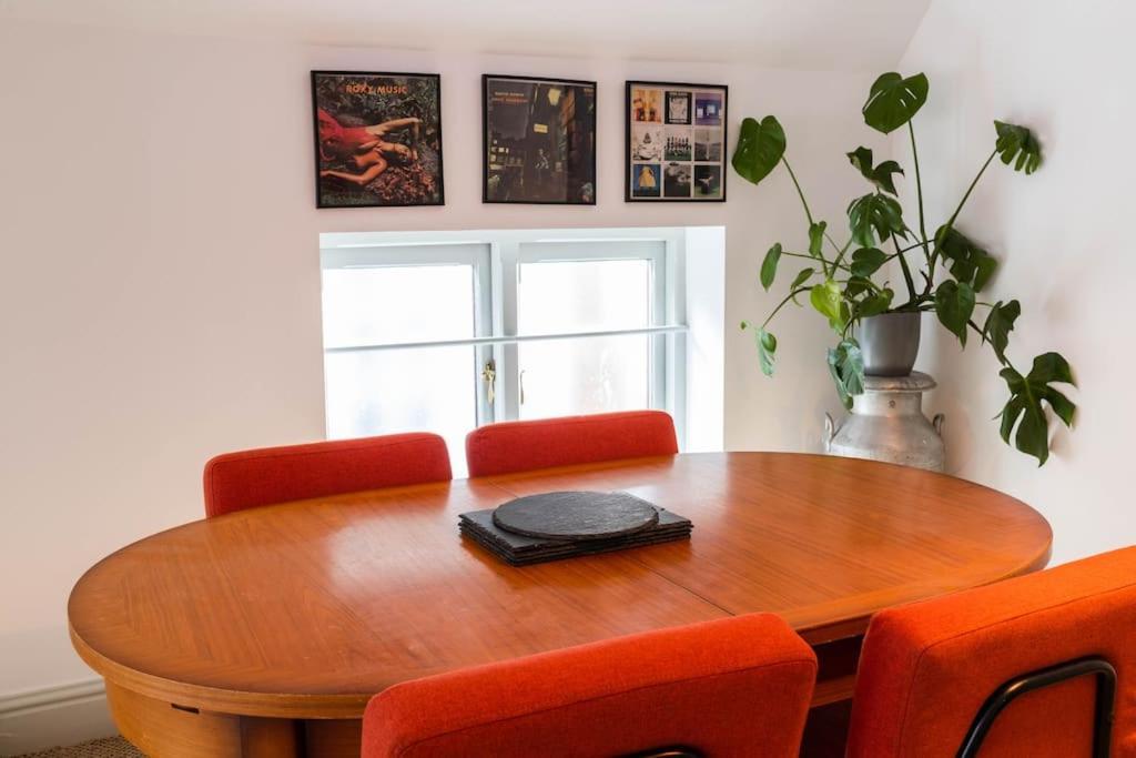 Church House Loft Скарборо Екстер'єр фото