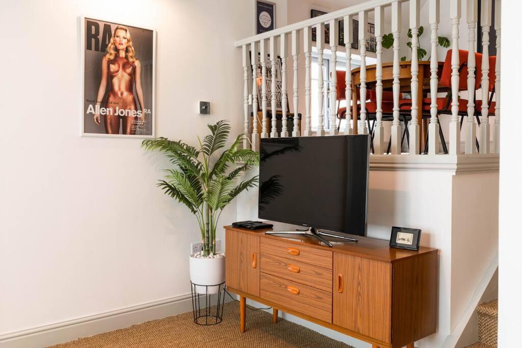 Church House Loft Скарборо Екстер'єр фото